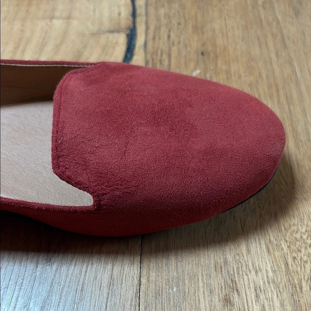 Red Ballet Flats with Rounded Toe - Picture 6 of 8